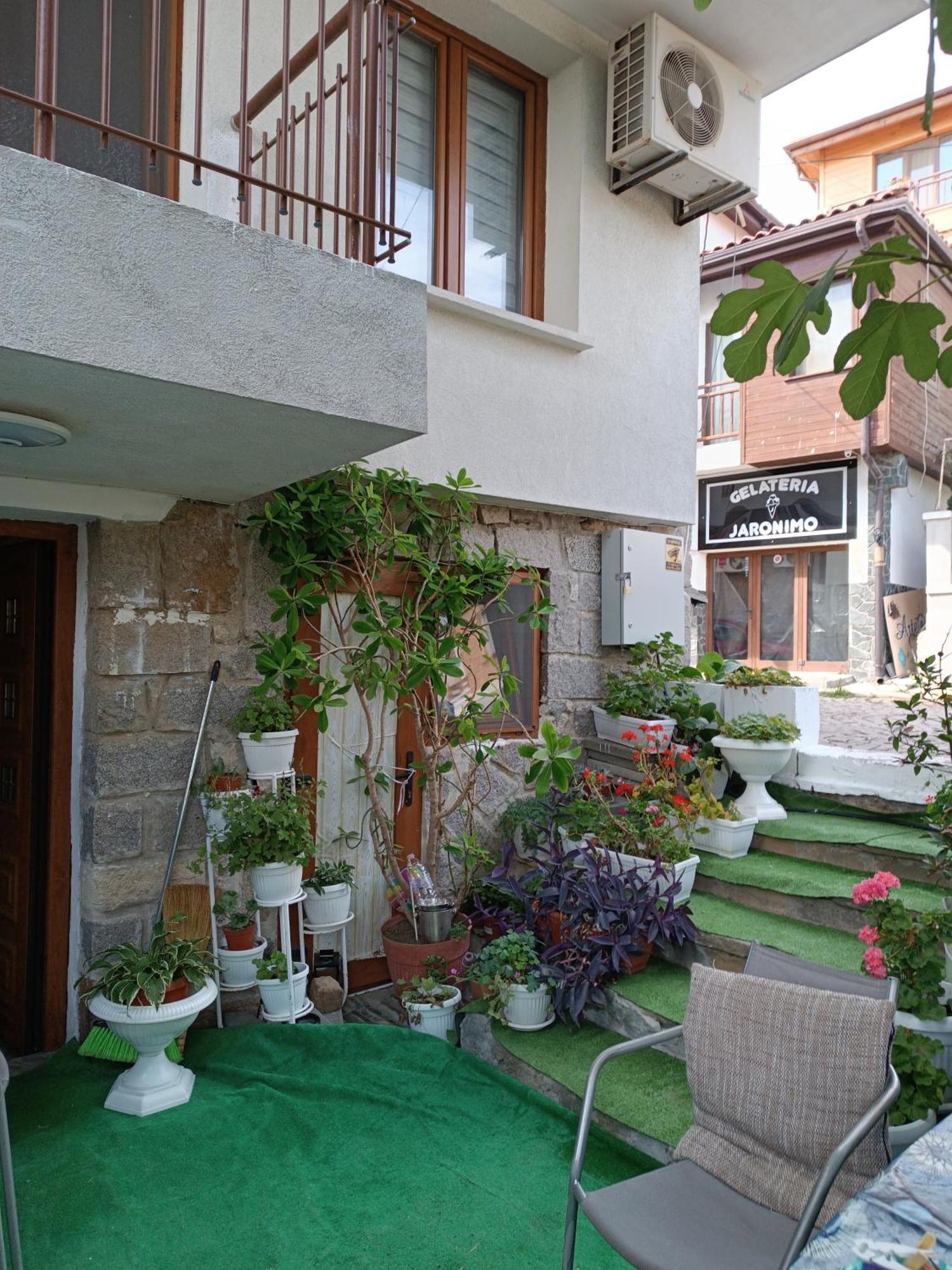 Farlalievi Guest House Созополь Экстерьер фото
